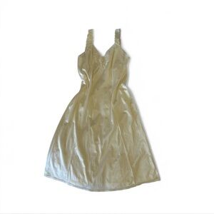 IVanity Fair| Pale Yellow Sheer Silk Like Slip Dress Babydoll Lace Size S/M*